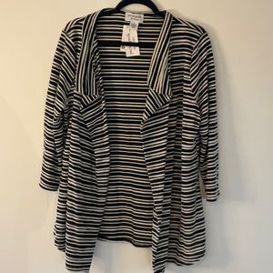Peck & Peck woman jacket 1X. NWT.  Black and white stripes. Lightweight.